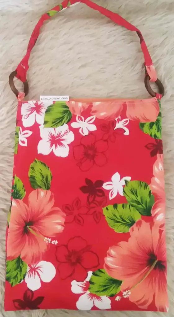 Sac fleurs rouges