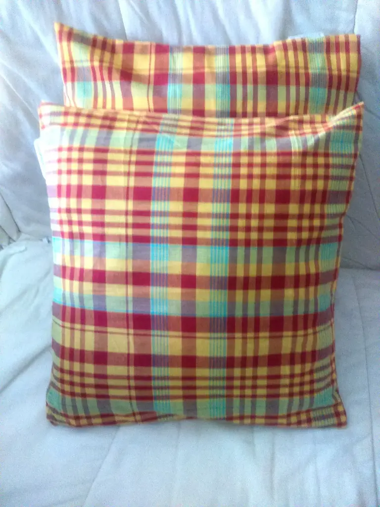 Housse de coussin Madras orange 100% Coton – Élégance Artisanale